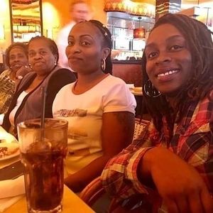 Meet your Posher, Roberta